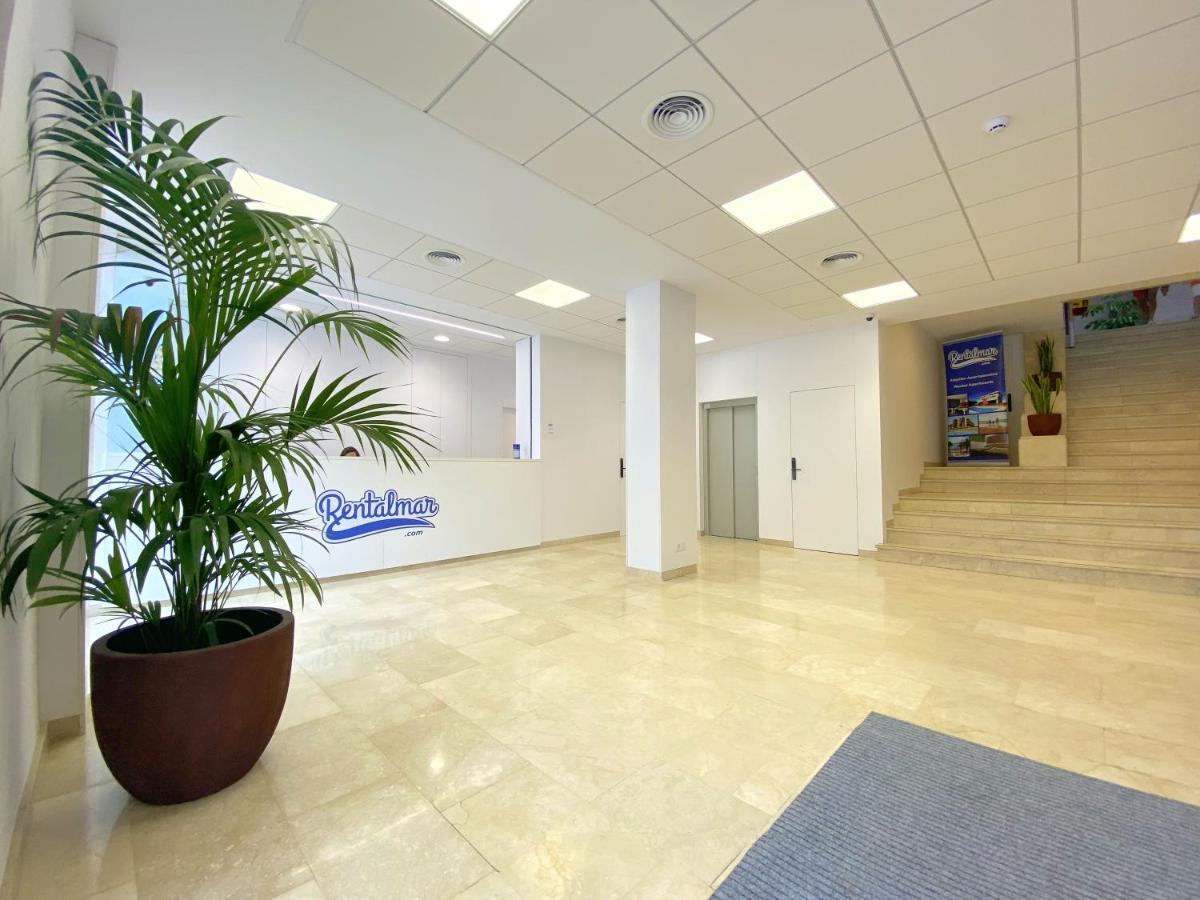 Rentalmar Blue Beach & Pool Salou Exteriör bild